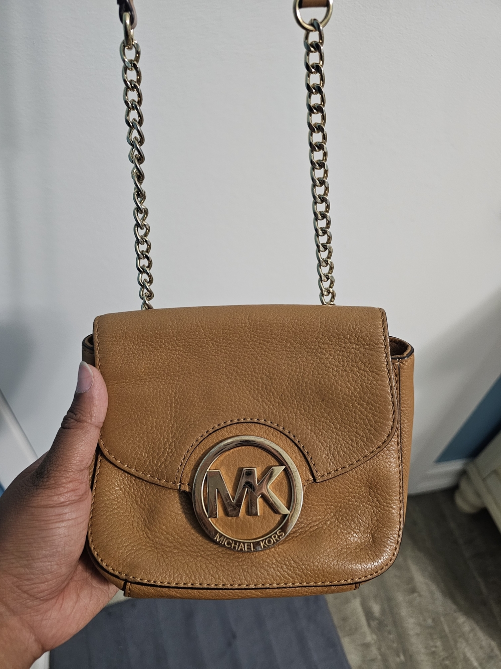 Michael Kors Women's Tan Leather Crossbody Bag with Gold Chain